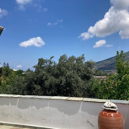 Agkyra Rooms Aladhinon Eksteriør bilde