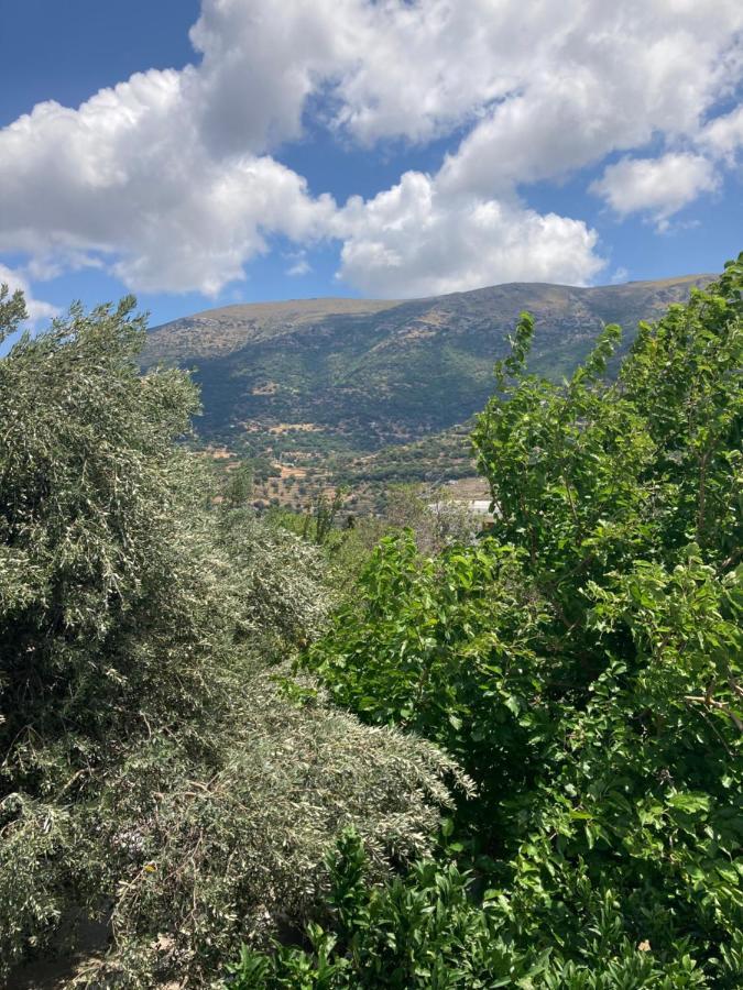 Agkyra Rooms Aladhinon Eksteriør bilde